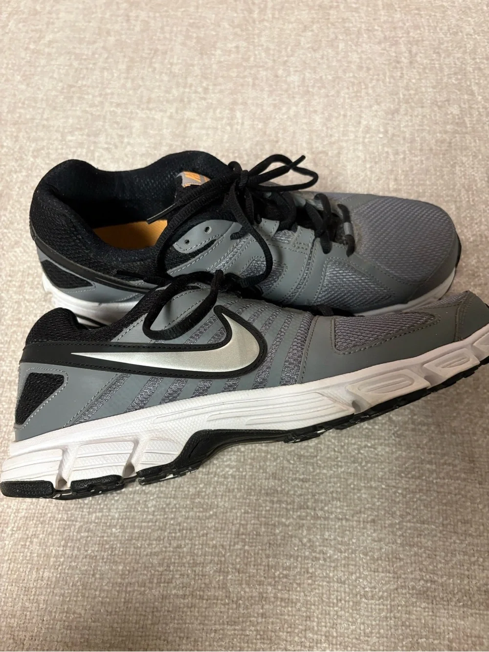 Nike Men’s Gray and Black DownShifter 5 Running Shoes with Orange Logo Size 9.5